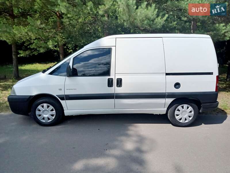 Вантажний фургон Citroen Jumpy 2005 в Рівному