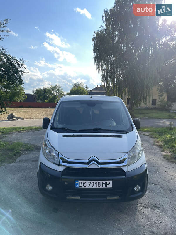 Грузопассажирский фургон Citroen Jumpy 2010 в 