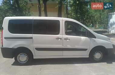 Минивэн Citroen Jumpy 2011 в 