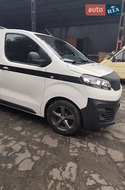 Грузопассажирский фургон Citroen Jumpy 2017 в 