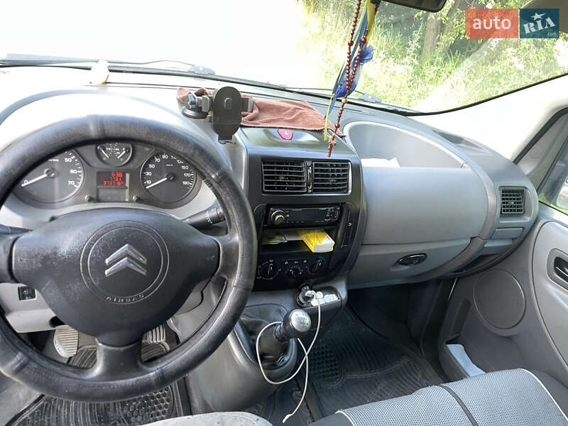 Вантажопасажирський фургон Citroen Jumpy 2010 в Яворові фото 7 Вантажопасажирський фургон Citroen Jumpy 2010 в Яворові