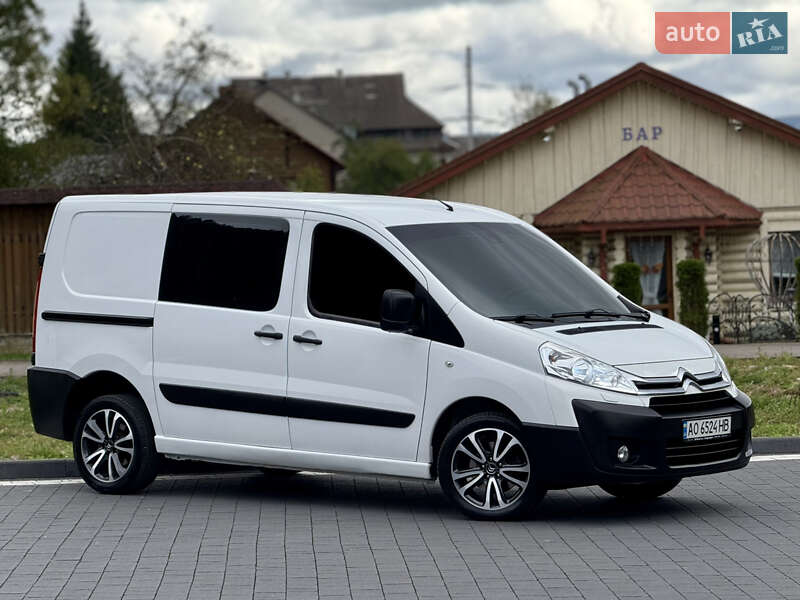 Вантажний фургон Citroen Jumpy 2014 в Міжгір'ї