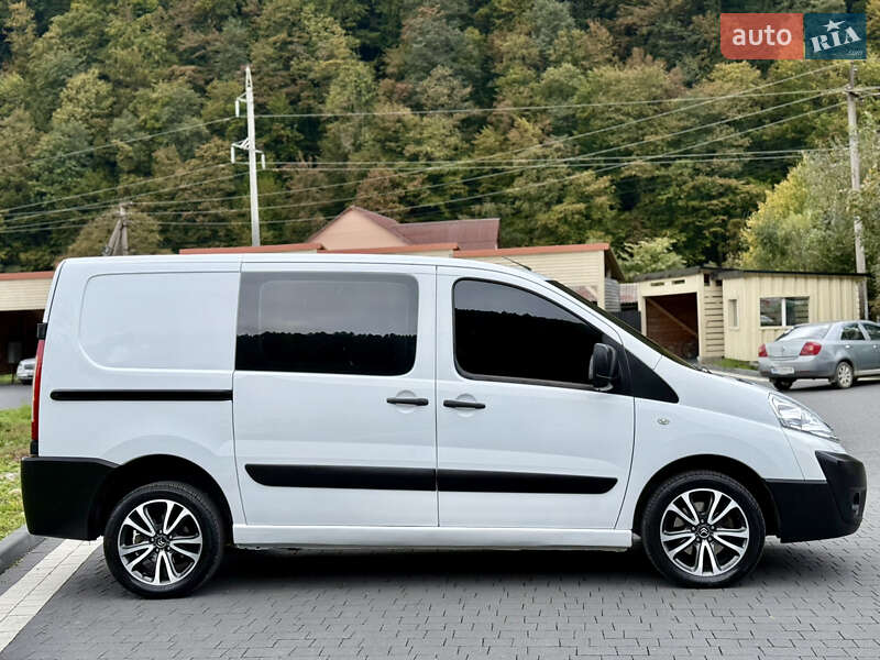 Вантажний фургон Citroen Jumpy 2014 в Міжгір'ї