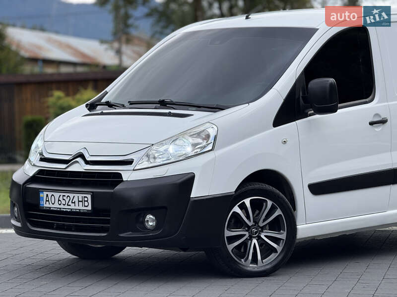 Вантажний фургон Citroen Jumpy 2014 в Міжгір'ї
