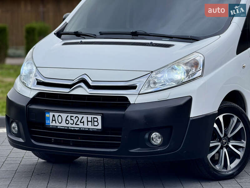 Вантажний фургон Citroen Jumpy 2014 в Міжгір'ї