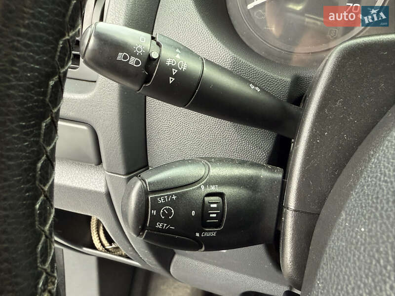 Вантажний фургон Citroen Jumpy 2014 в Міжгір'ї