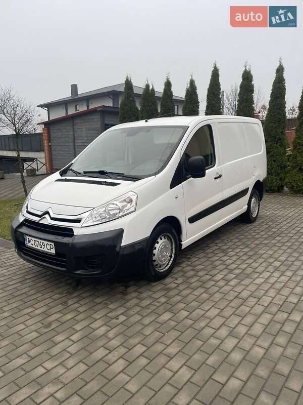 Вантажний фургон Citroen Jumpy 2015 в Луцьку