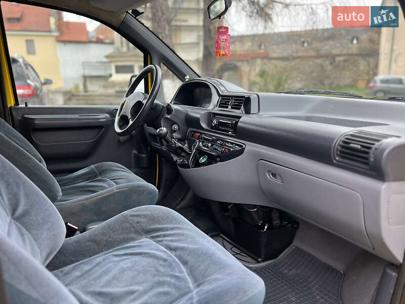 Минивэн Citroen Jumpy 2004 в Жовкве