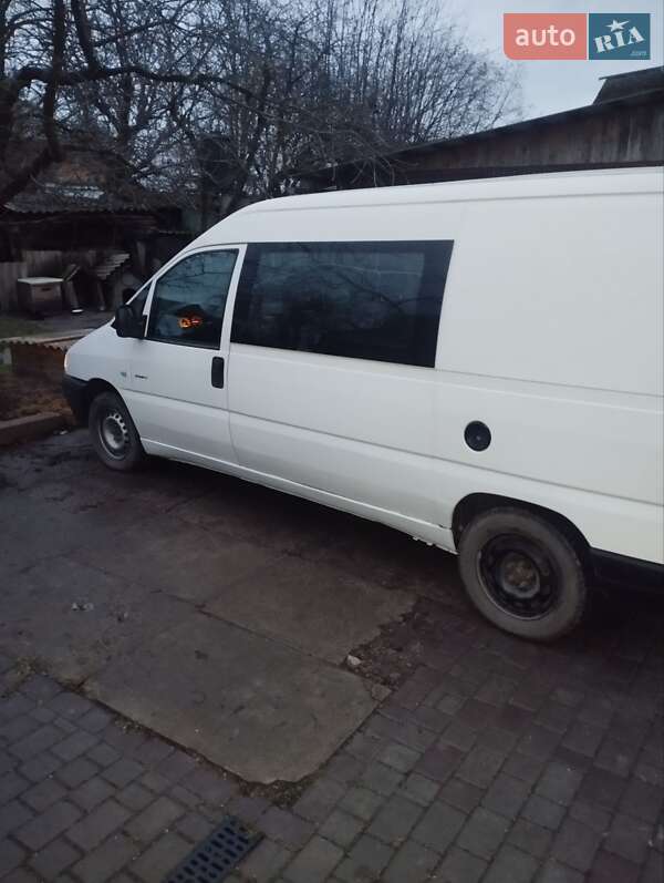 Минивэн Citroen Jumpy 2004 в Нововолынске