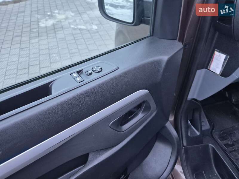 Мінівен Citroen Jumpy 2017 в Стрию