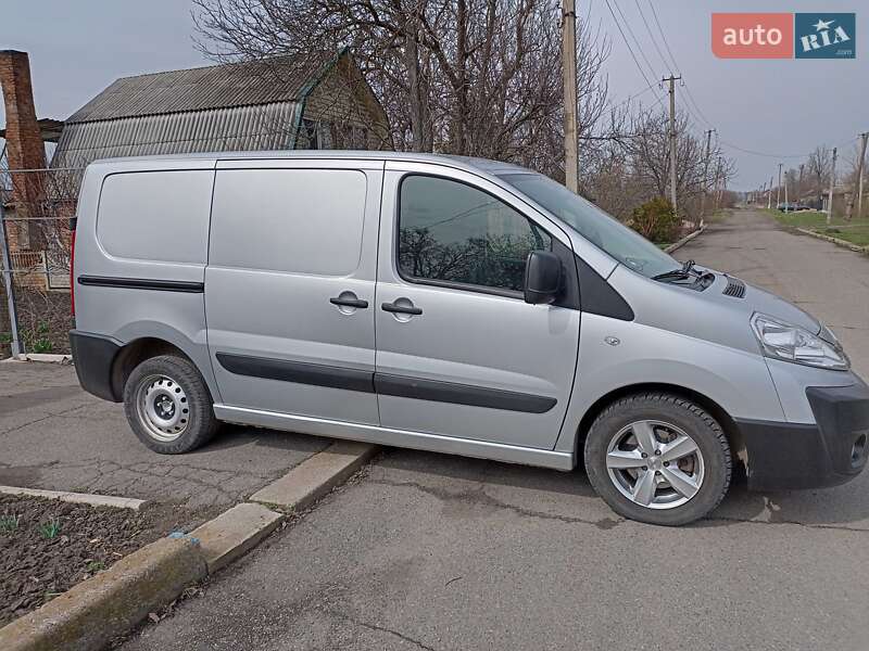 Грузовой фургон Citroen Jumpy 2015 в Первомайске