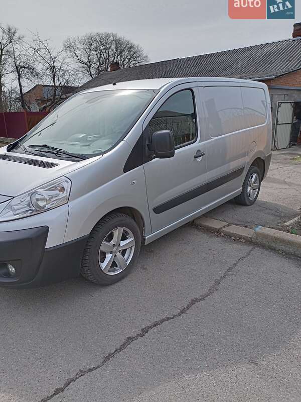 Грузовой фургон Citroen Jumpy 2015 в Первомайске