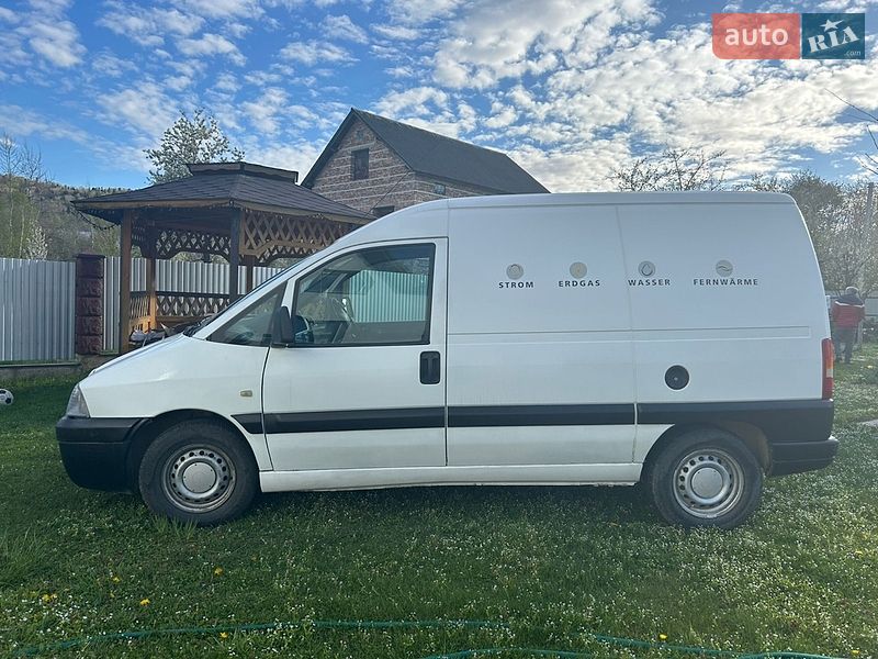 Грузовой фургон Citroen Jumpy 2004 в Бориславе