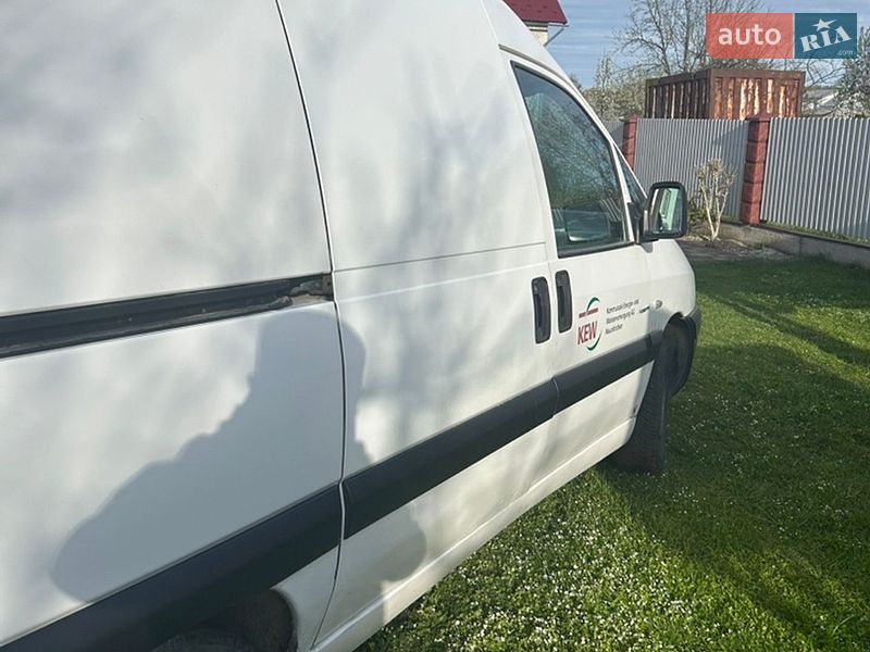 Грузовой фургон Citroen Jumpy 2004 в Бориславе