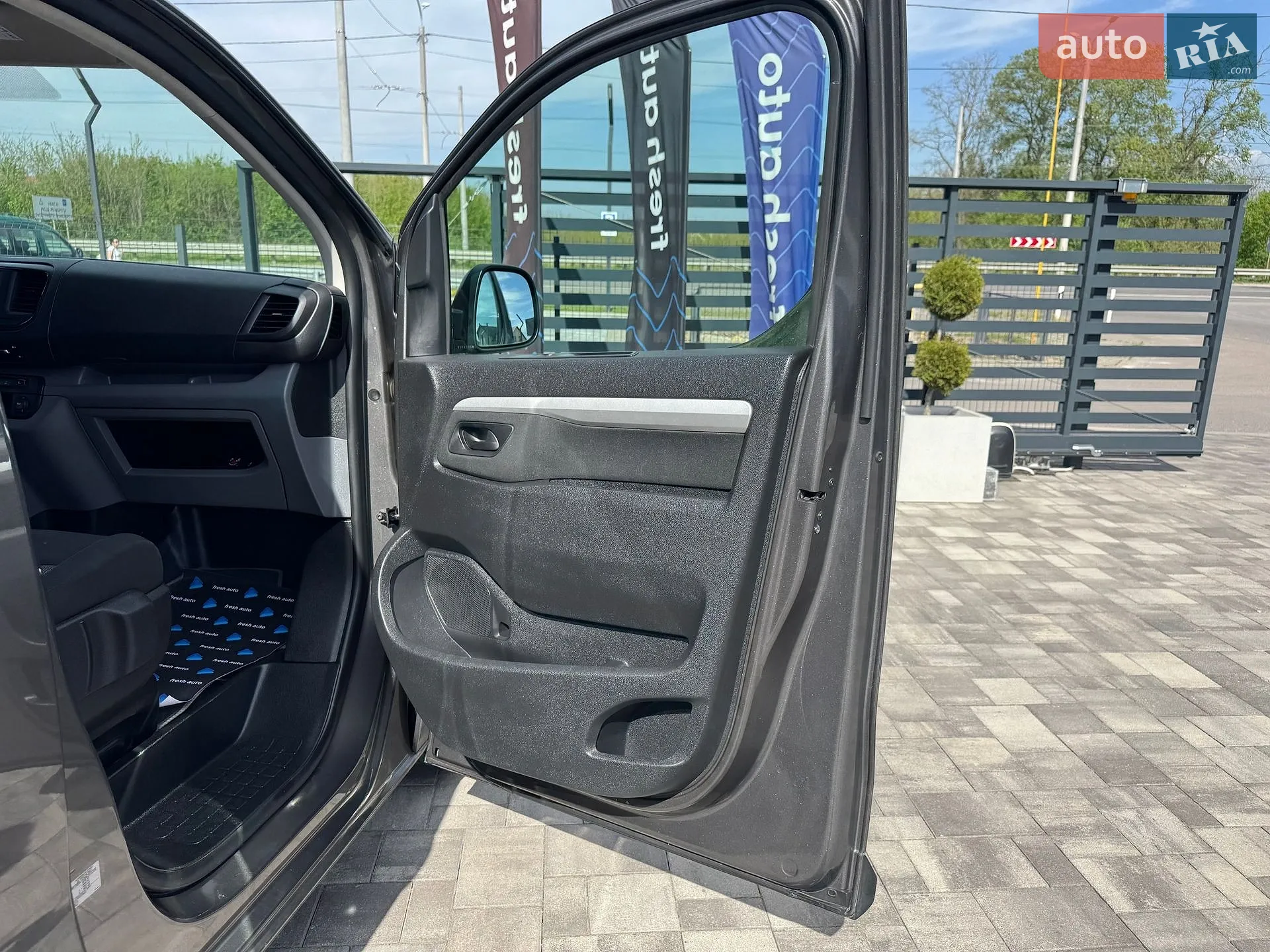 2021 Citroen Jumpy - мініатюра 28