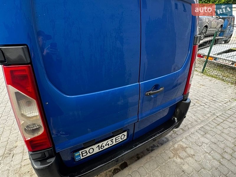 Вантажний фургон Citroen Jumpy 2011 в Тернополі