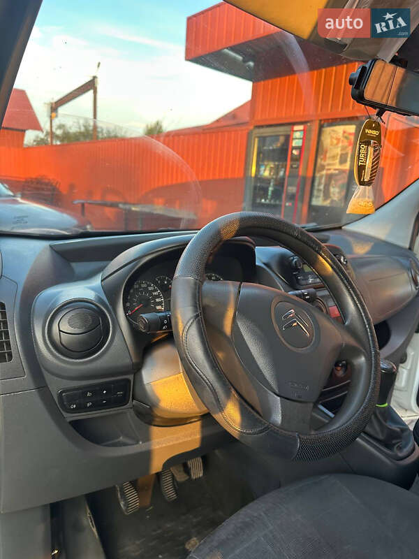 Минивэн Citroen Nemo 2009 в Косове фото 26 Минивэн Citroen Nemo 2009 в Косове