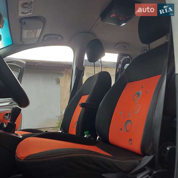 Минивэн Citroen Nemo 2010 в Черновцах