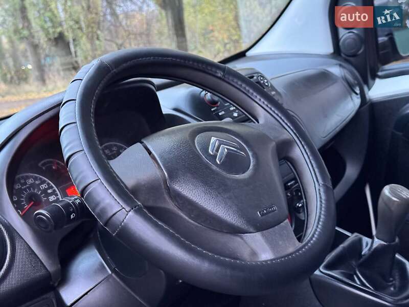 Мінівен Citroen Nemo 2012 в Охтирці