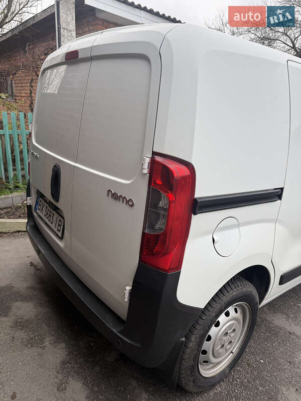 Вантажний фургон Citroen Nemo 2015 в Хмельницькому