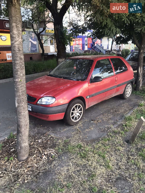 Хетчбек Citroen Saxo 1999 в Києві
