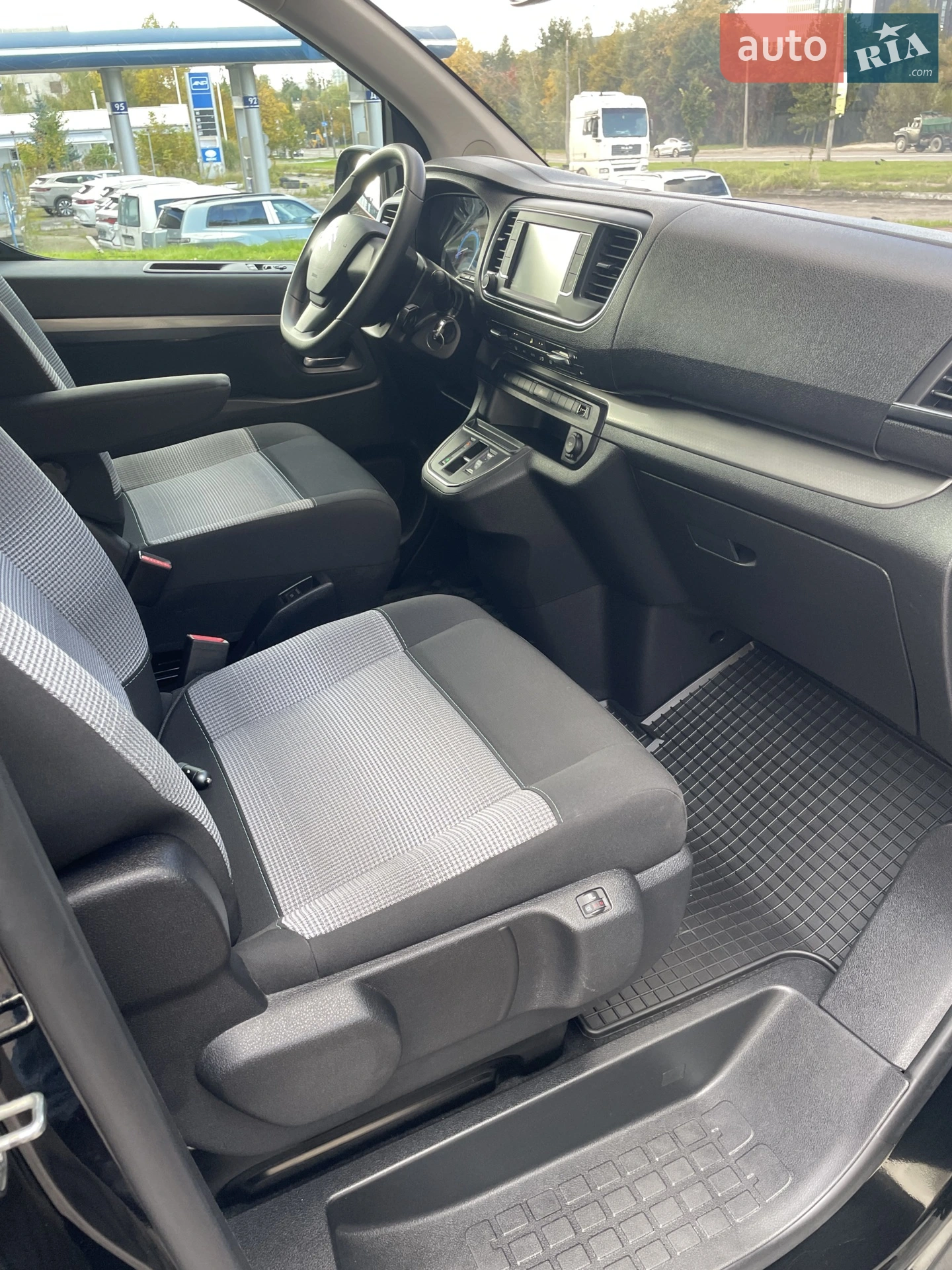 2020 Citroen Spacetourer - мініатюра 18