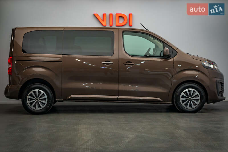 Минивэн Citroen SpaceTourer 2017 в Киеве