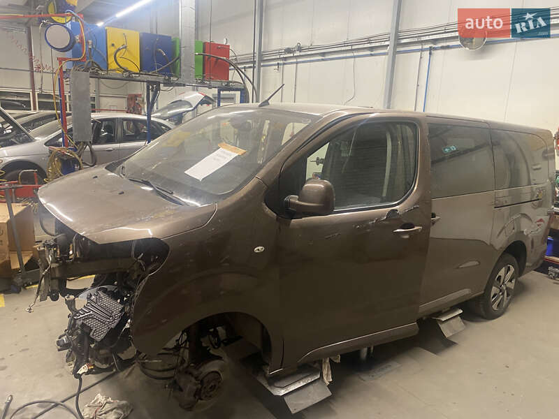 Минивэн Citroen SpaceTourer 2018 в Киеве