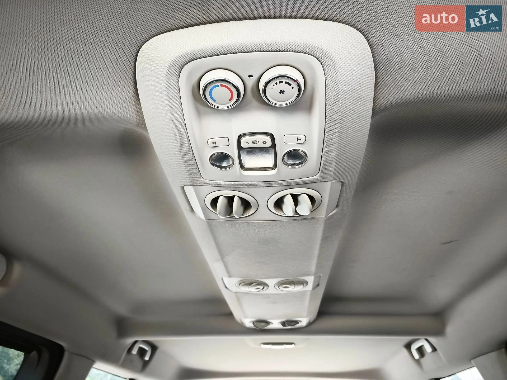 2020 Citroen Spacetourer - мініатюра 37