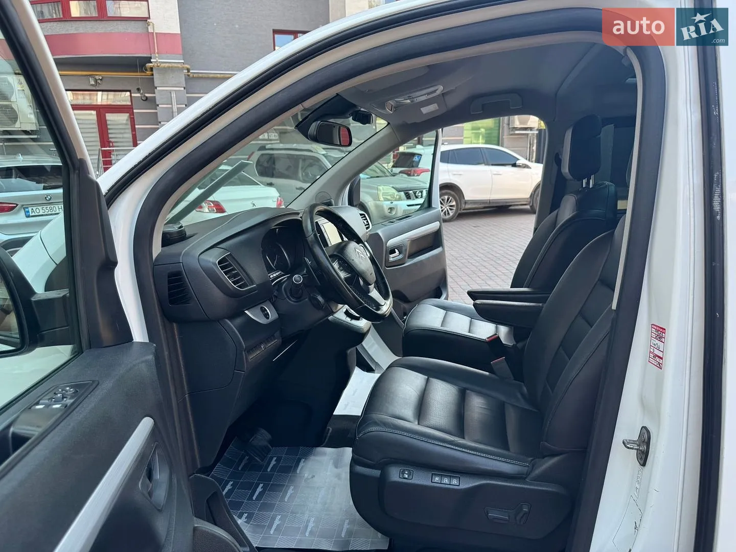 2017 Citroen Spacetourer - мініатюра 92