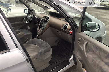Минивэн Citroen Xsara Picasso 2002 в 