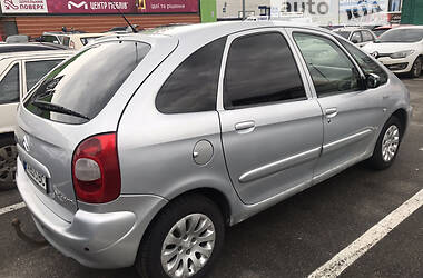 Минивэн Citroen Xsara Picasso 2002 в 