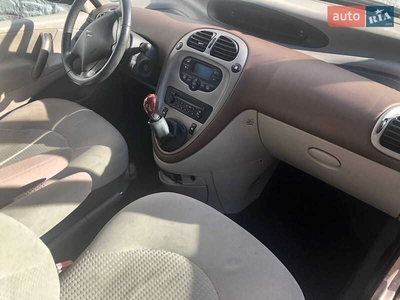 Мінівен Citroen Xsara Picasso 2003 в Луцьку
