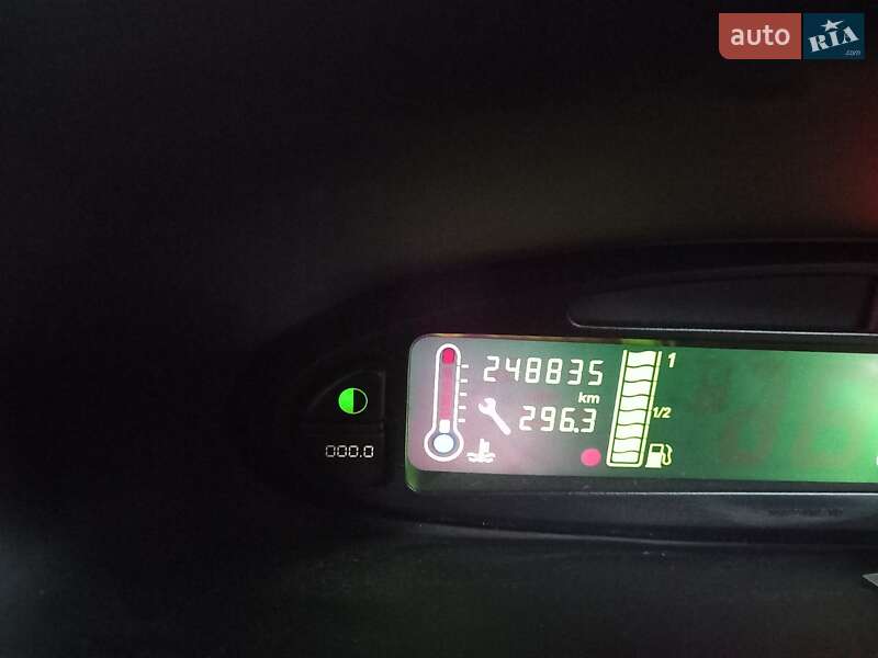 Минивэн Citroen Xsara Picasso 2010 в Славуте фото 11 Минивэн Citroen Xsara Picasso 2010 в Славуте