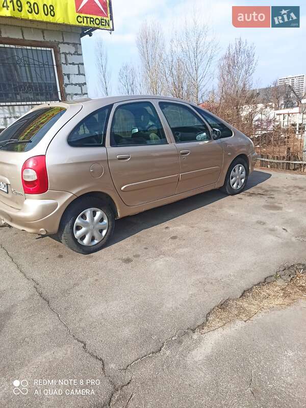 Минивэн Citroen Xsara Picasso 2004 в 