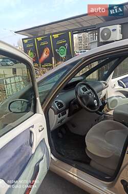 Минивэн Citroen Xsara Picasso 2004 в 
