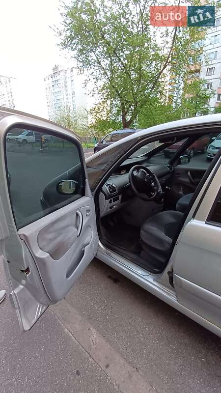 Минивэн Citroen Xsara Picasso 2004 в Киеве фото 5 Минивэн Citroen Xsara Picasso 2004 в Киеве