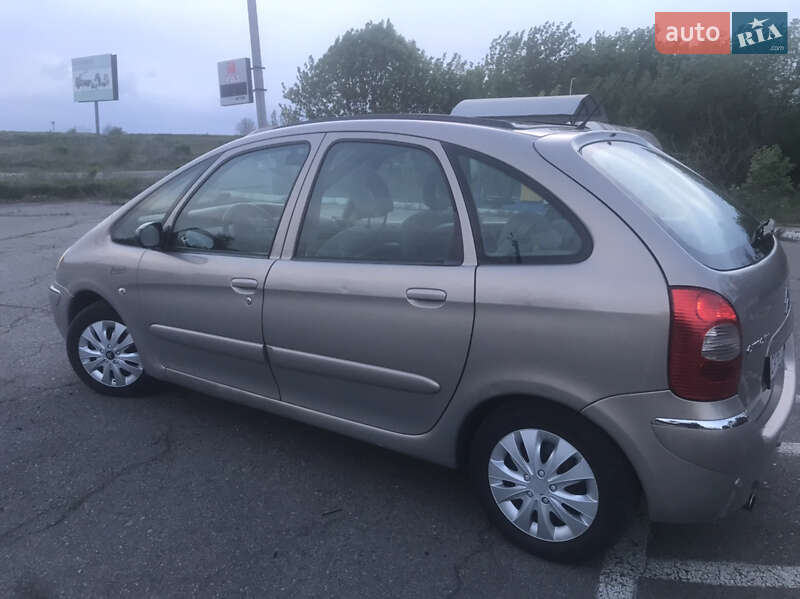 Минивэн Citroen Xsara Picasso 2006 в Корсуне-Шевченковском фото 6 Минивэн Citroen Xsara Picasso 2006 в Корсуне-Шевченковском