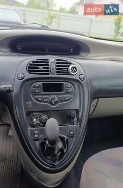 Минивэн Citroen Xsara Picasso 2002 в 