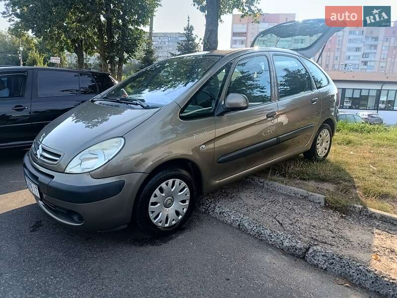 Минивэн Citroen Xsara Picasso 2010 в Ровно фото 9 Минивэн Citroen Xsara Picasso 2010 в Ровно