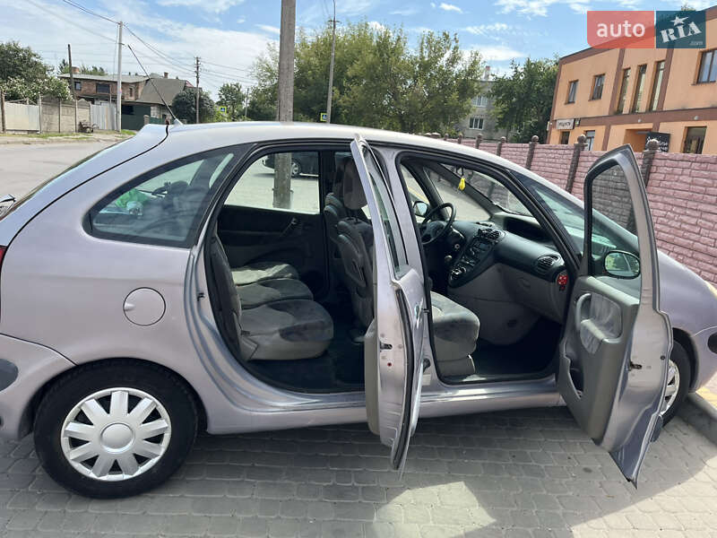Мінівен Citroen Xsara Picasso 2000 в Луцьку
