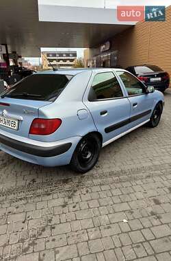 Хэтчбек Citroen Xsara 2001 в 