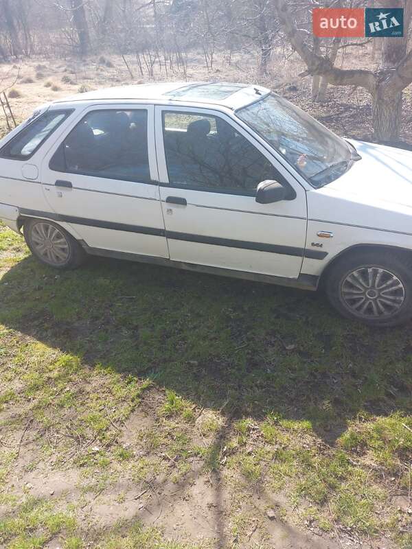 Хэтчбек Citroen ZX 1992 в Тернополе фото 3 Хэтчбек Citroen ZX 1992 в Тернополе