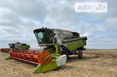 Комбайн зернозбиральний Claas Tucano 2013 в Києві