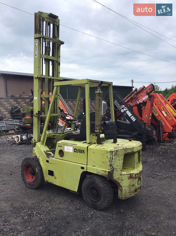 Вилочный погрузчик Clark C500 2006 в Калиновке