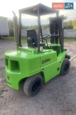 Вилочный погрузчик Clark C 1994 в 