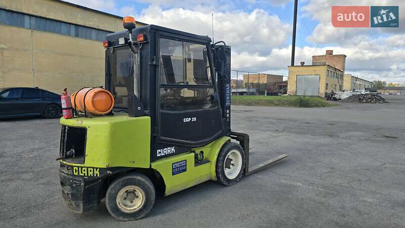 Вилочный погрузчик Clark CGP 1997 в Луцке