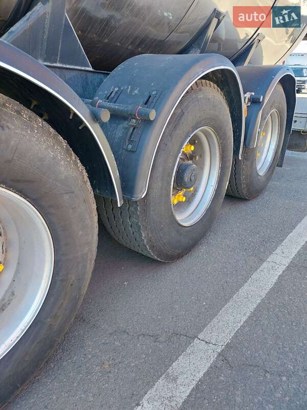 Цистерна напівпричіп Clayton СС 1990 в Одесі фото 3 Цистерна напівпричіп Clayton СС 1990 в Одесі