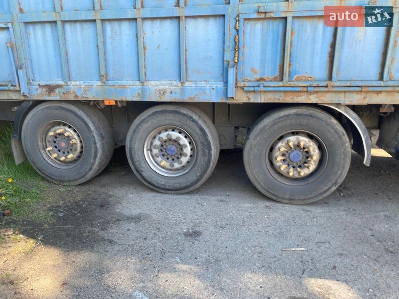 Зерновоз - полуприцеп Corus CTS 2002 в Николаеве