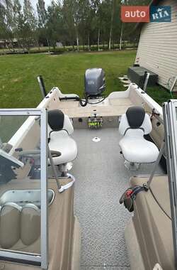 Катер Crestliner 1800 CR Jon 2008 в 